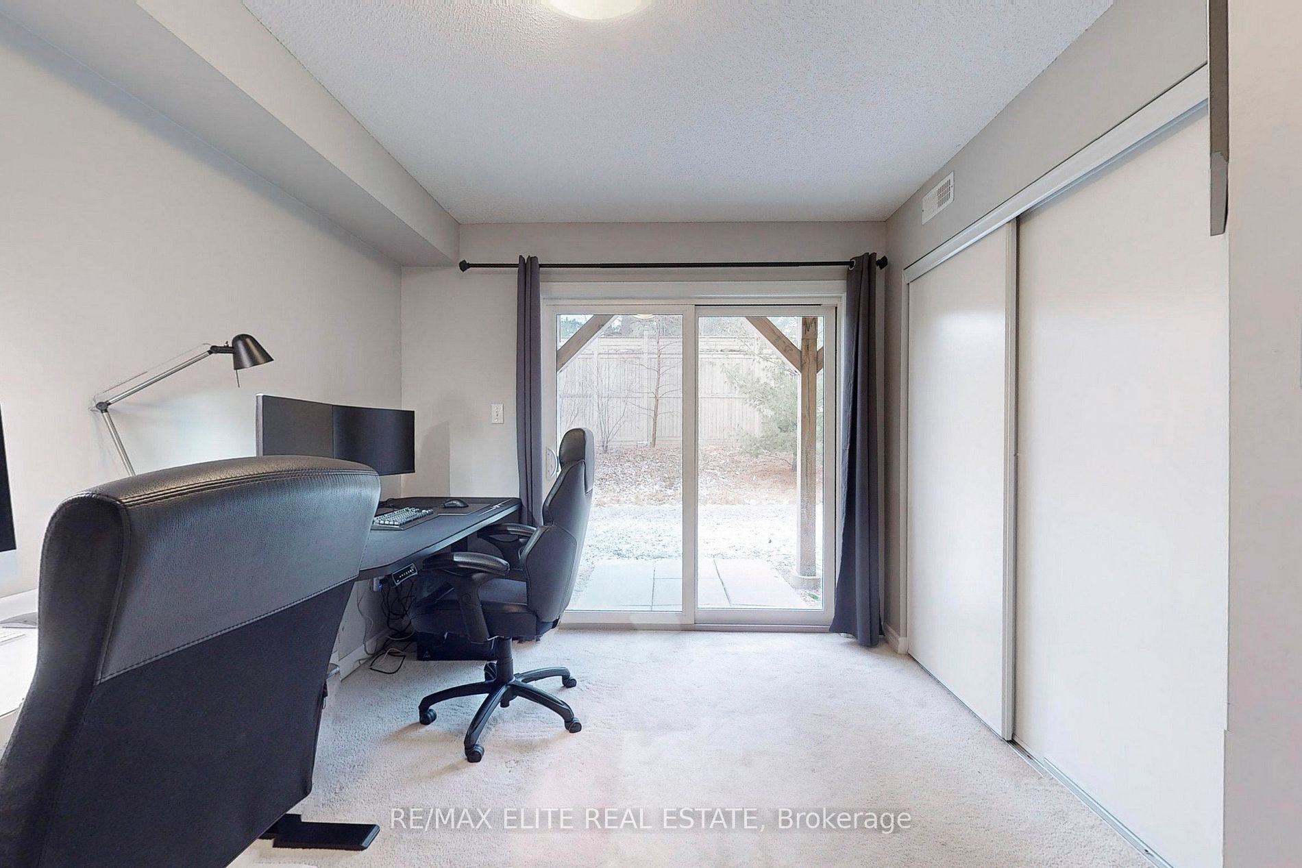 57 Ferndale Dr S, #9