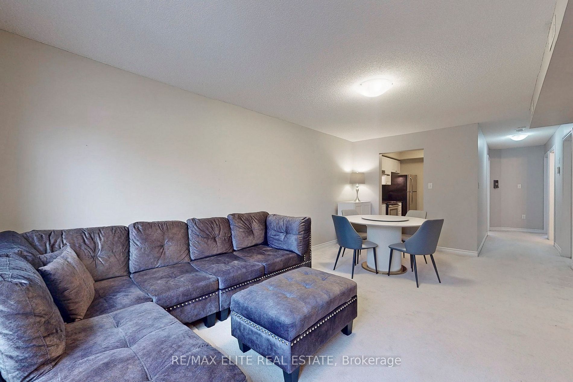 57 Ferndale Dr S, #9