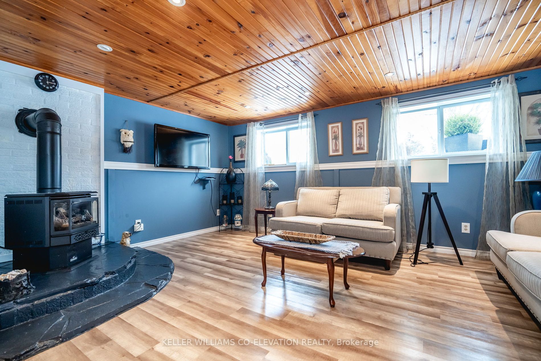 1 Meadows Avenue