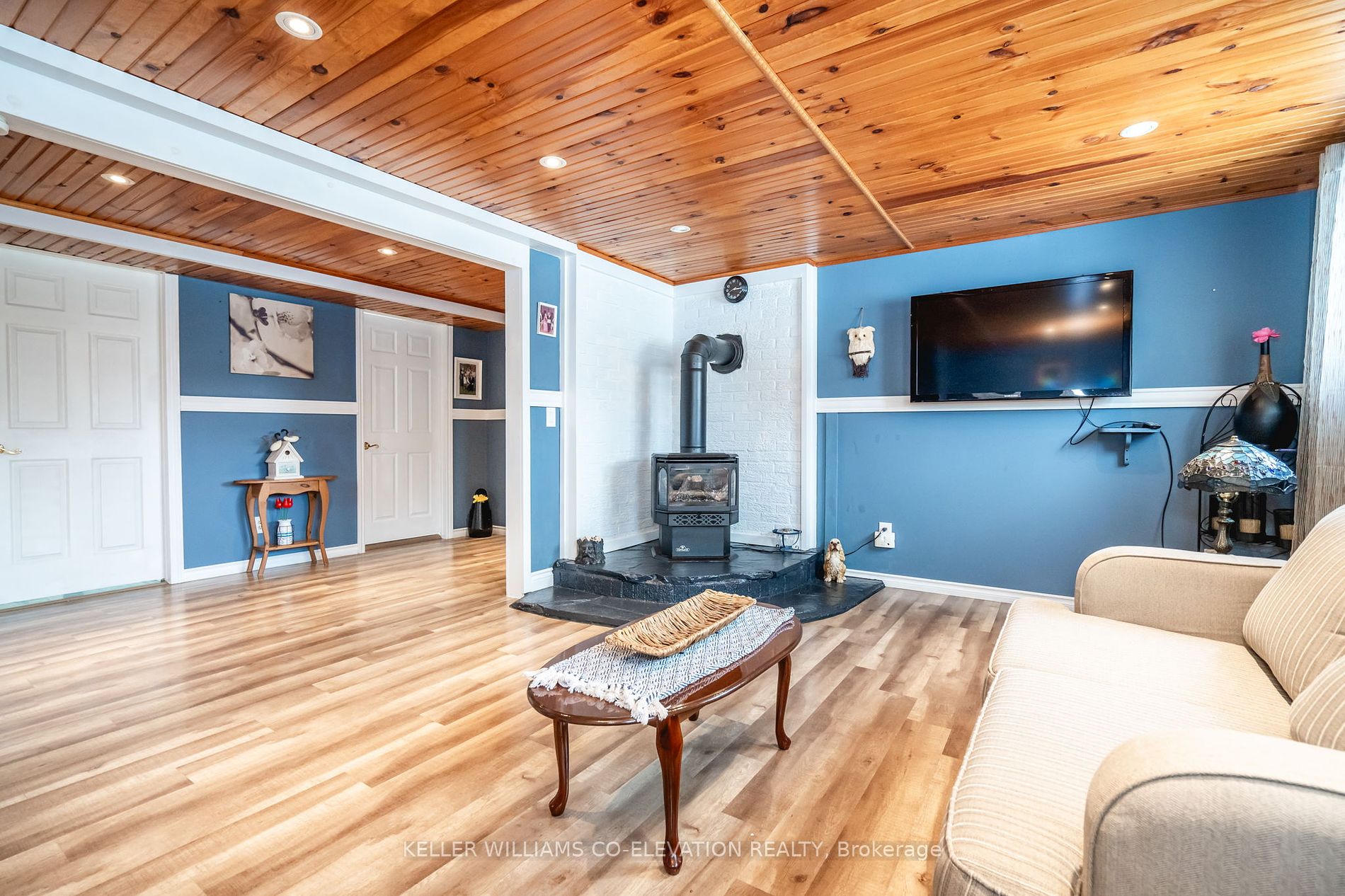 1 Meadows Avenue