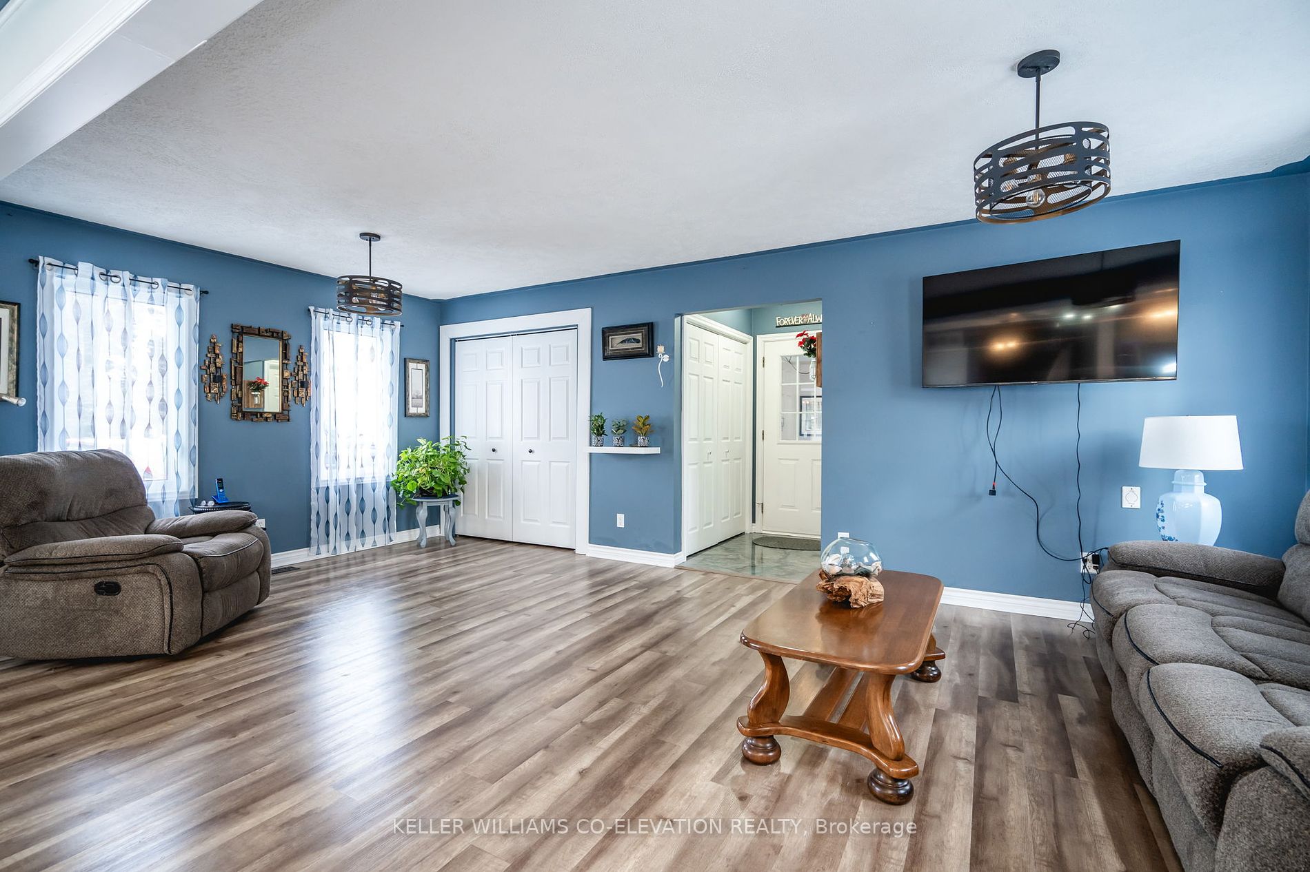 1 Meadows Avenue