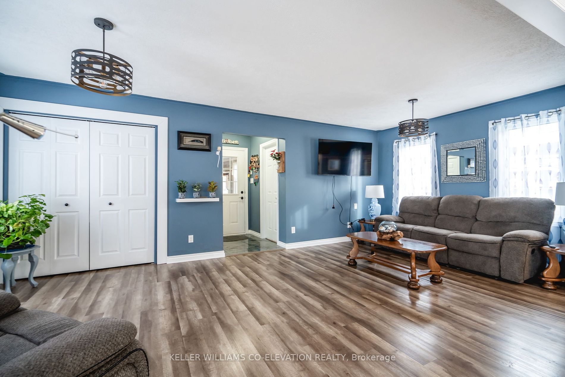 1 Meadows Avenue