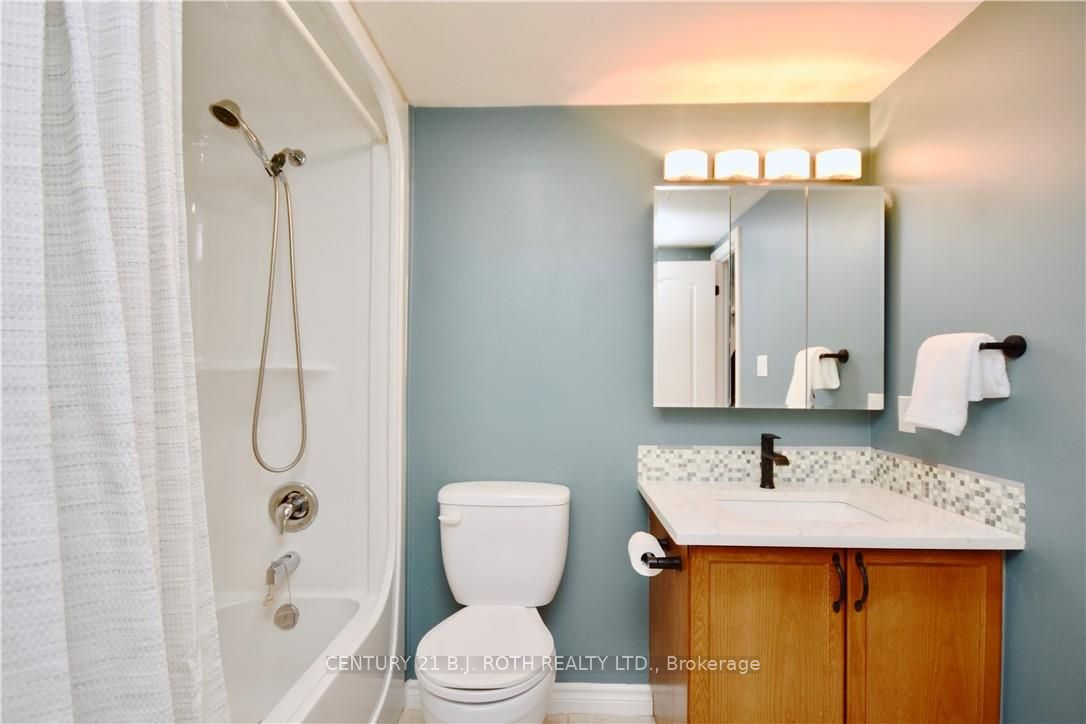 486 LACLIE Street, #412