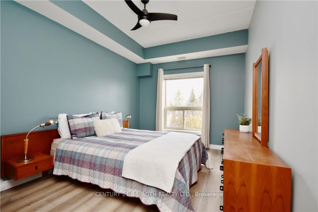 486 LACLIE Street, #412