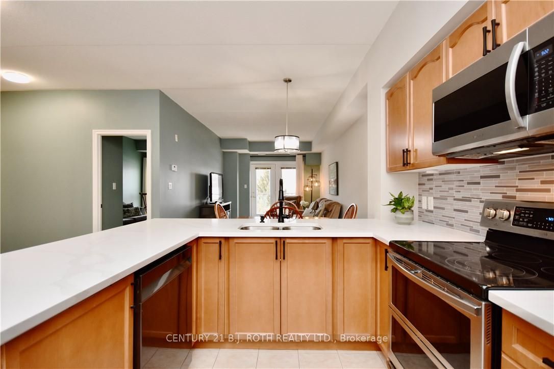 486 LACLIE Street, #412