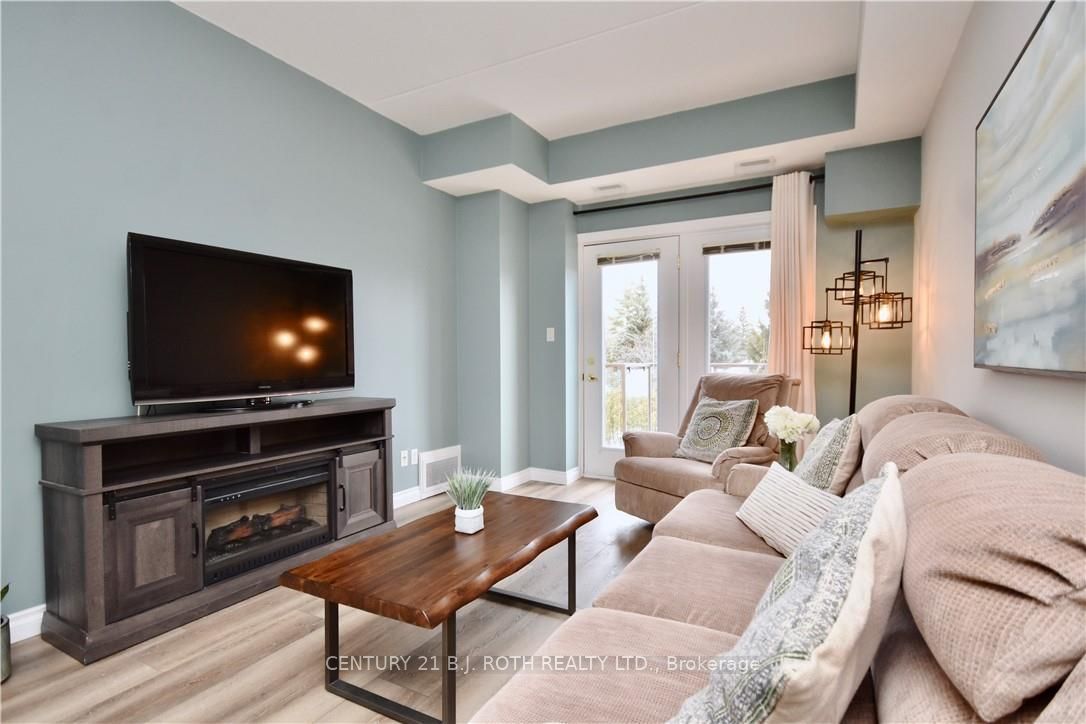 486 LACLIE Street, #412