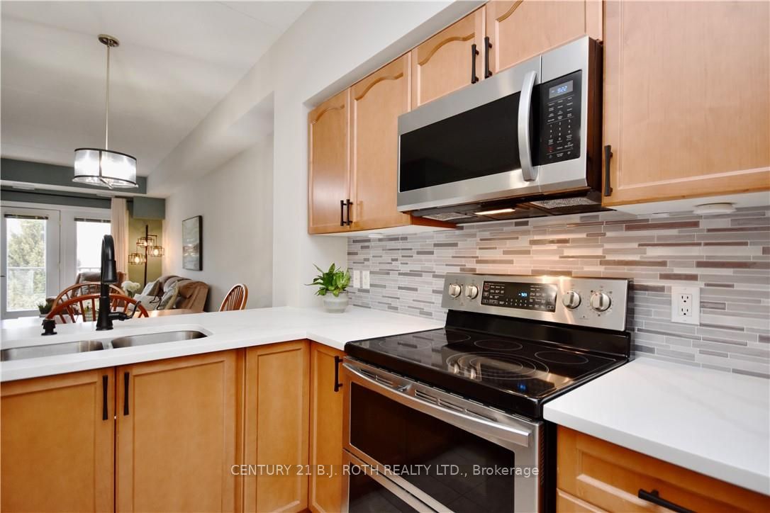 486 LACLIE Street, #412