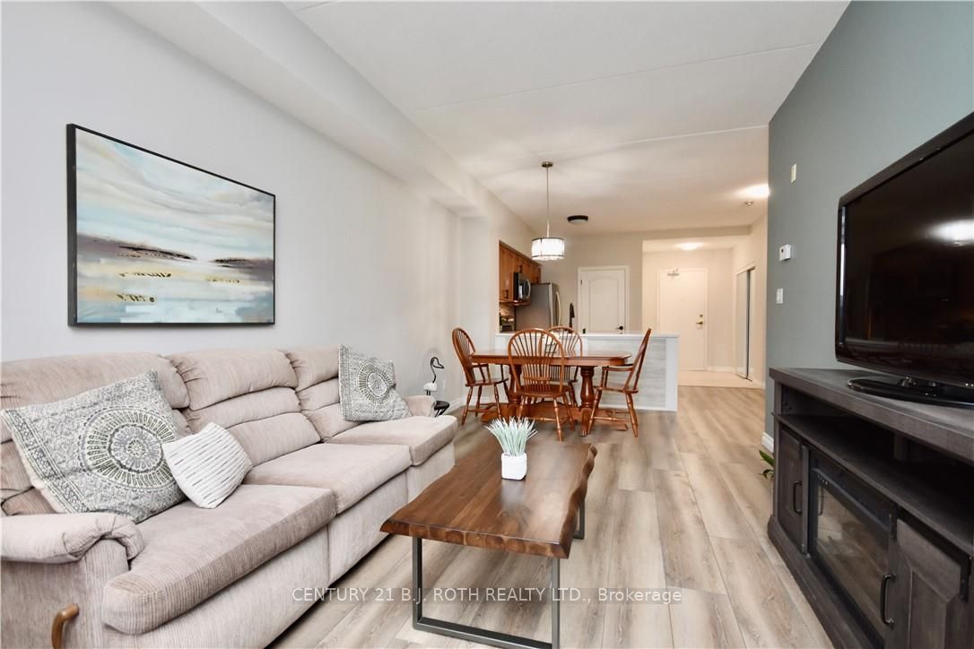 486 LACLIE Street, #412