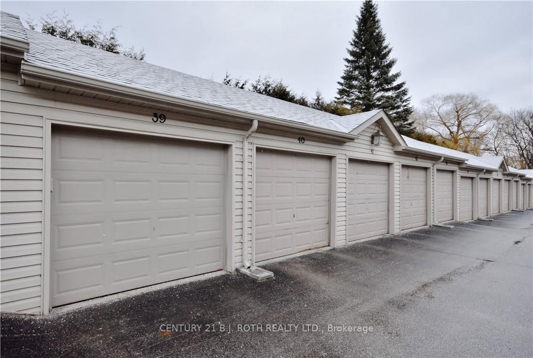 486 LACLIE Street, #412