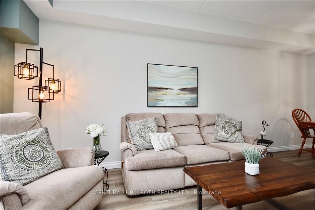 486 LACLIE Street, #412