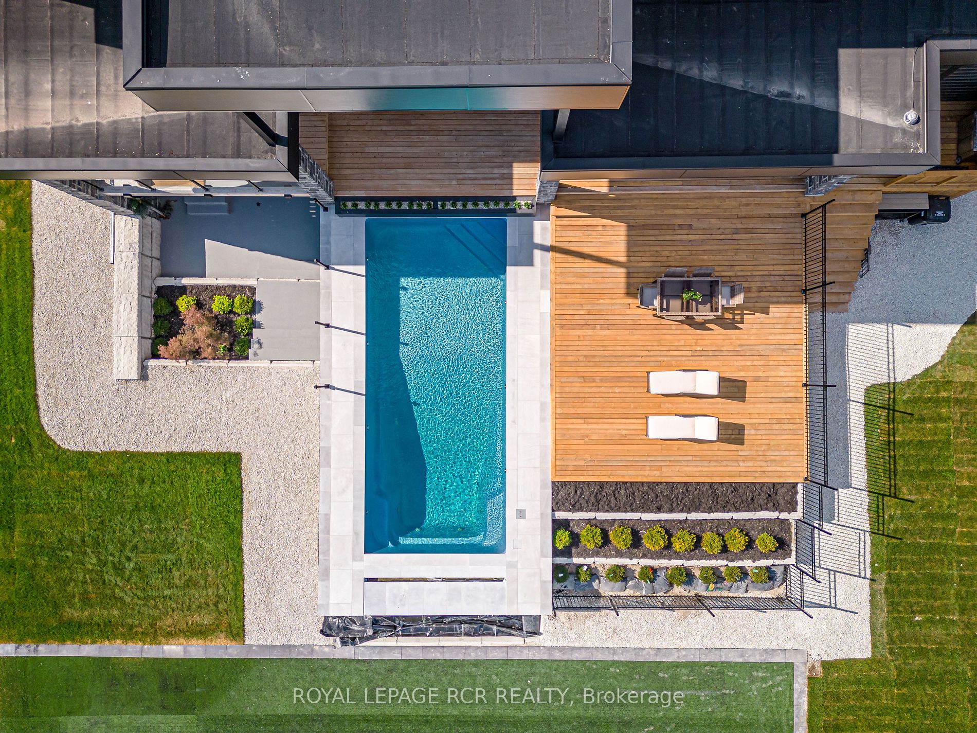 4 Raintree Court