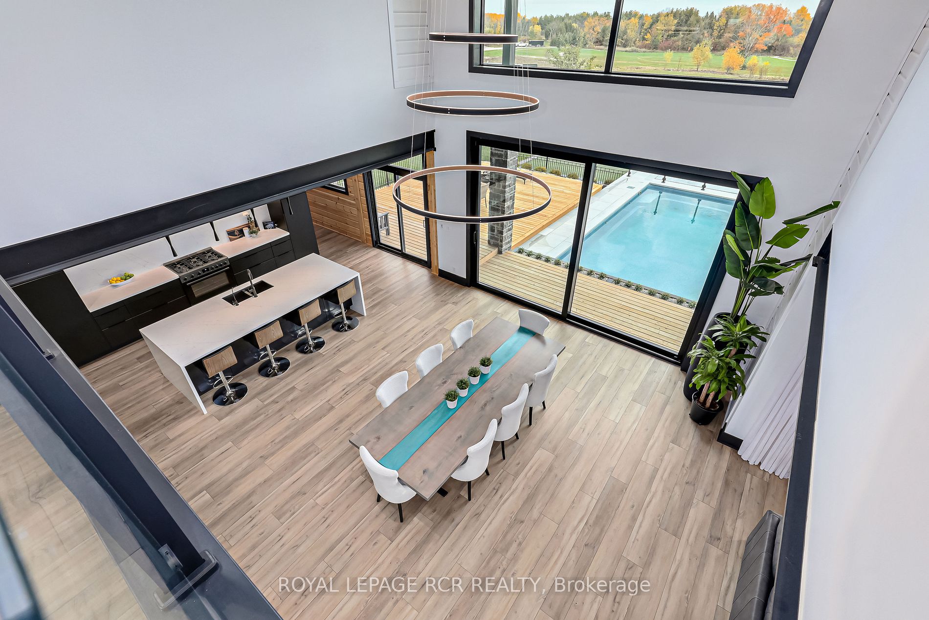 4 Raintree Court