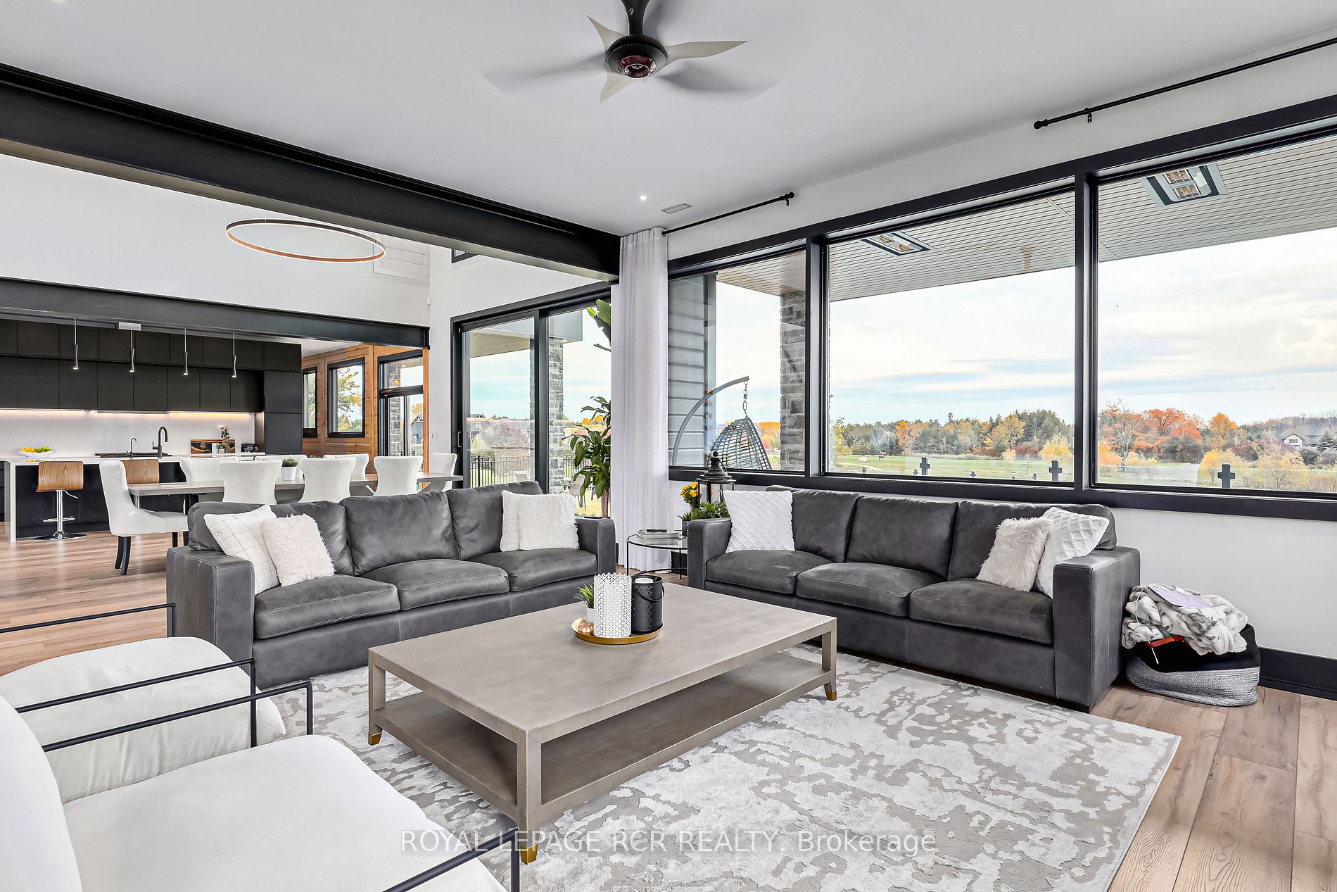 4 Raintree Court