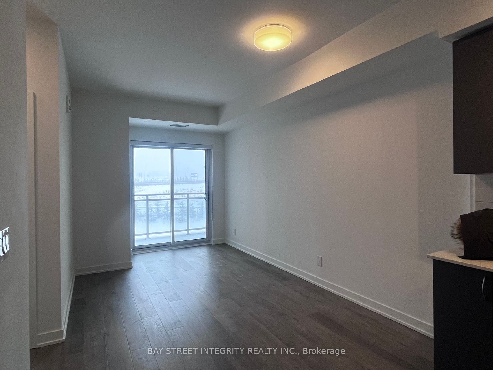 56 lakeside Terrace, #511