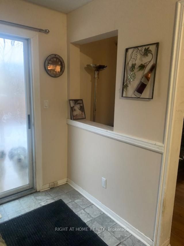 88 Kipling Pl