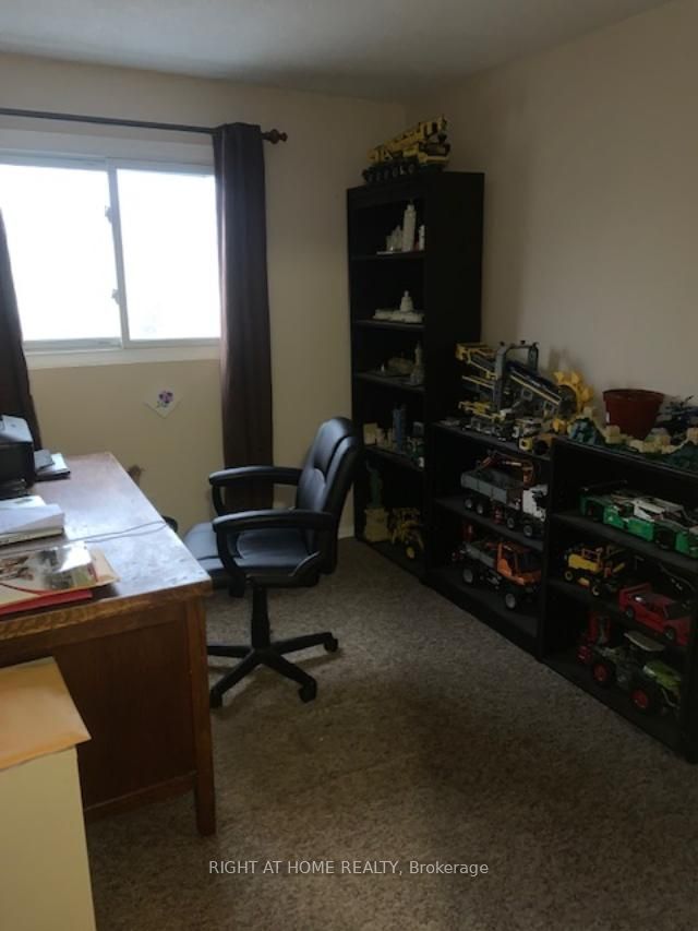 88 Kipling Pl