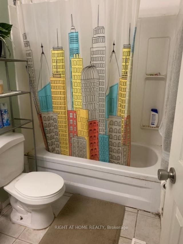 88 Kipling Pl