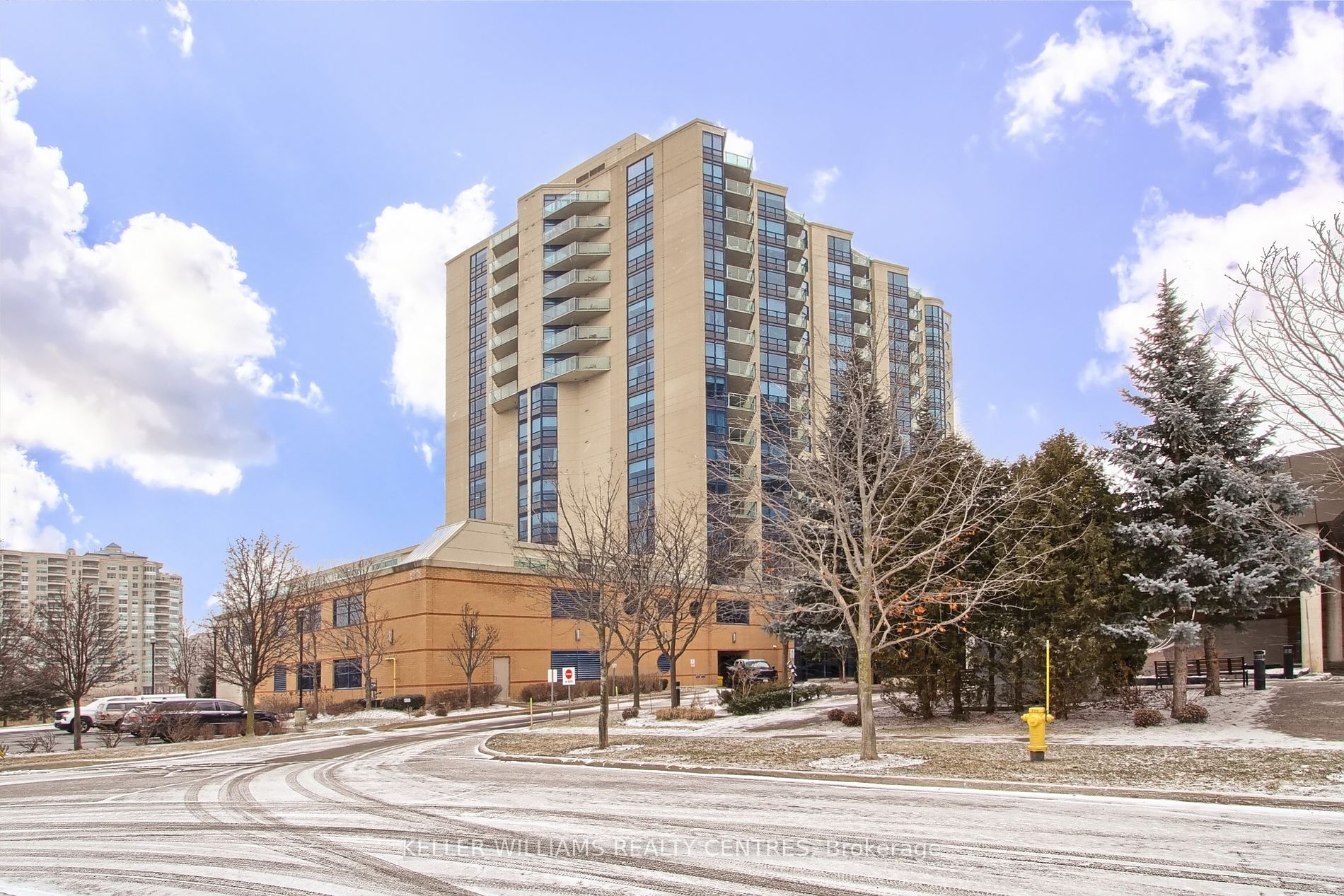 33 Ellen Street, #1104