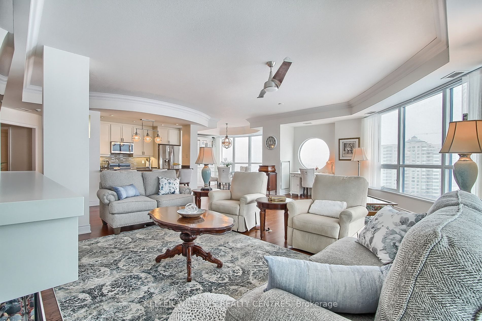 33 Ellen Street, #1104