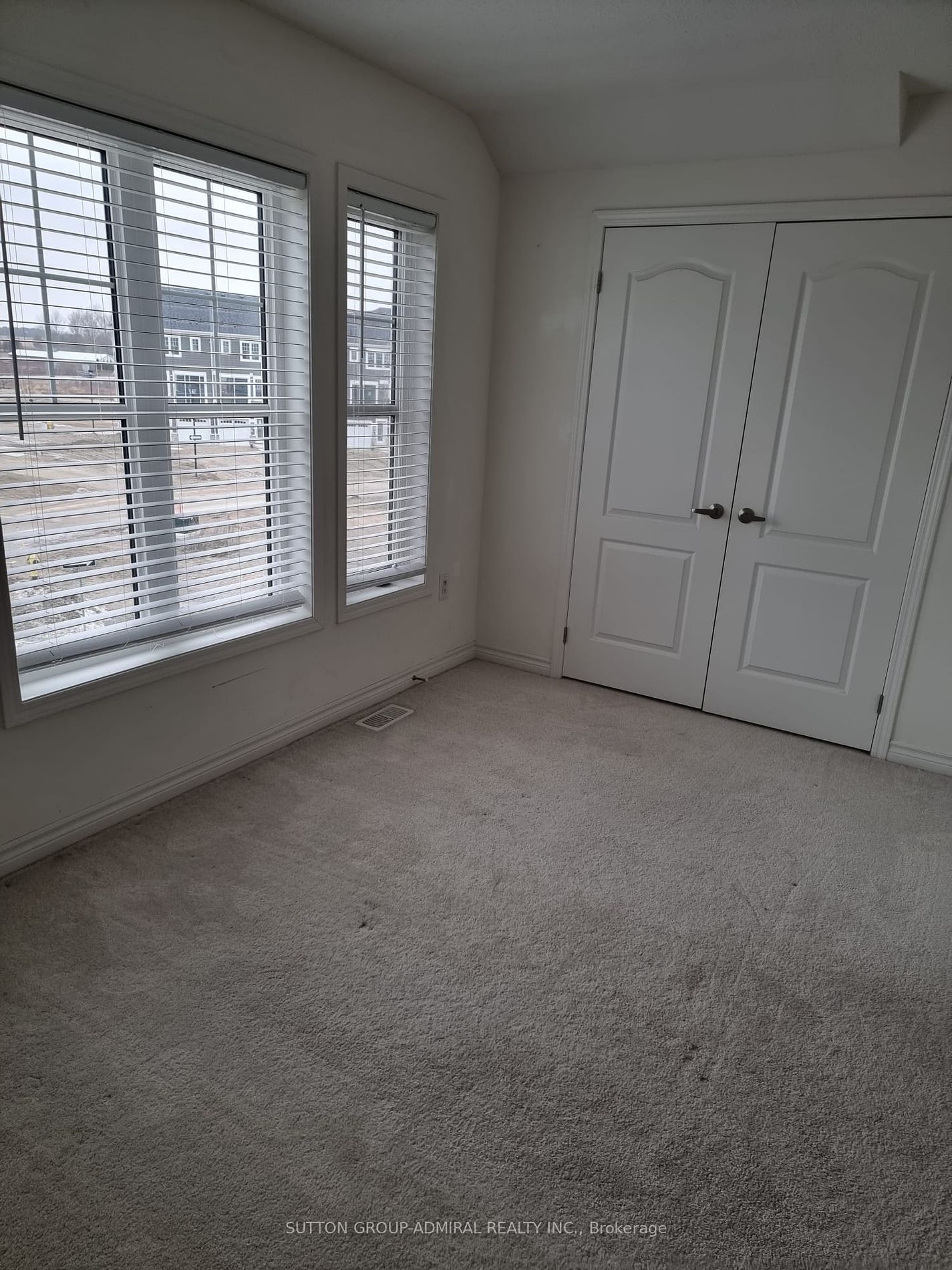 20 Surf Drive