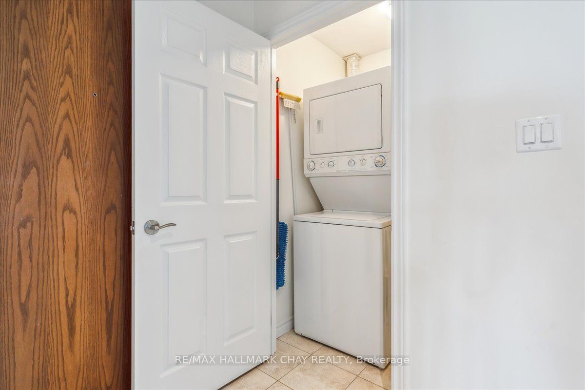 37 Ellen Street, #802