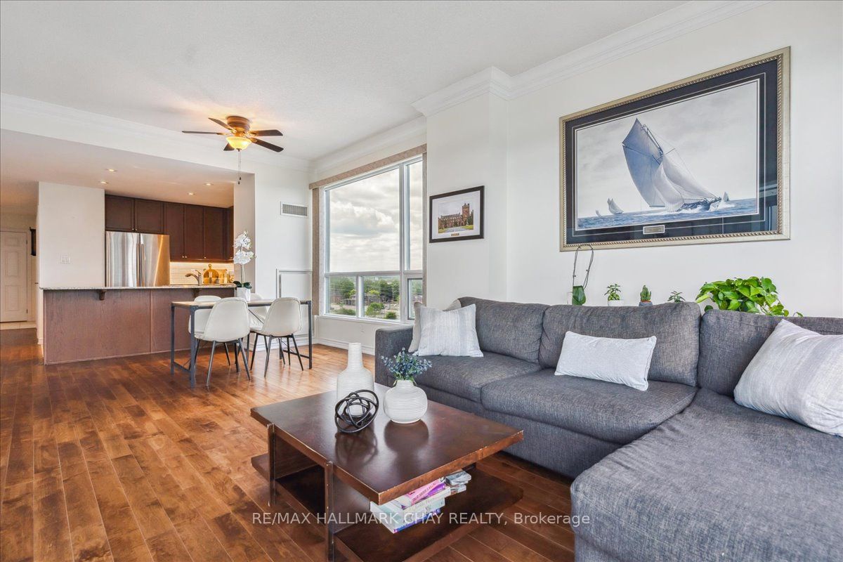 37 Ellen Street, #802