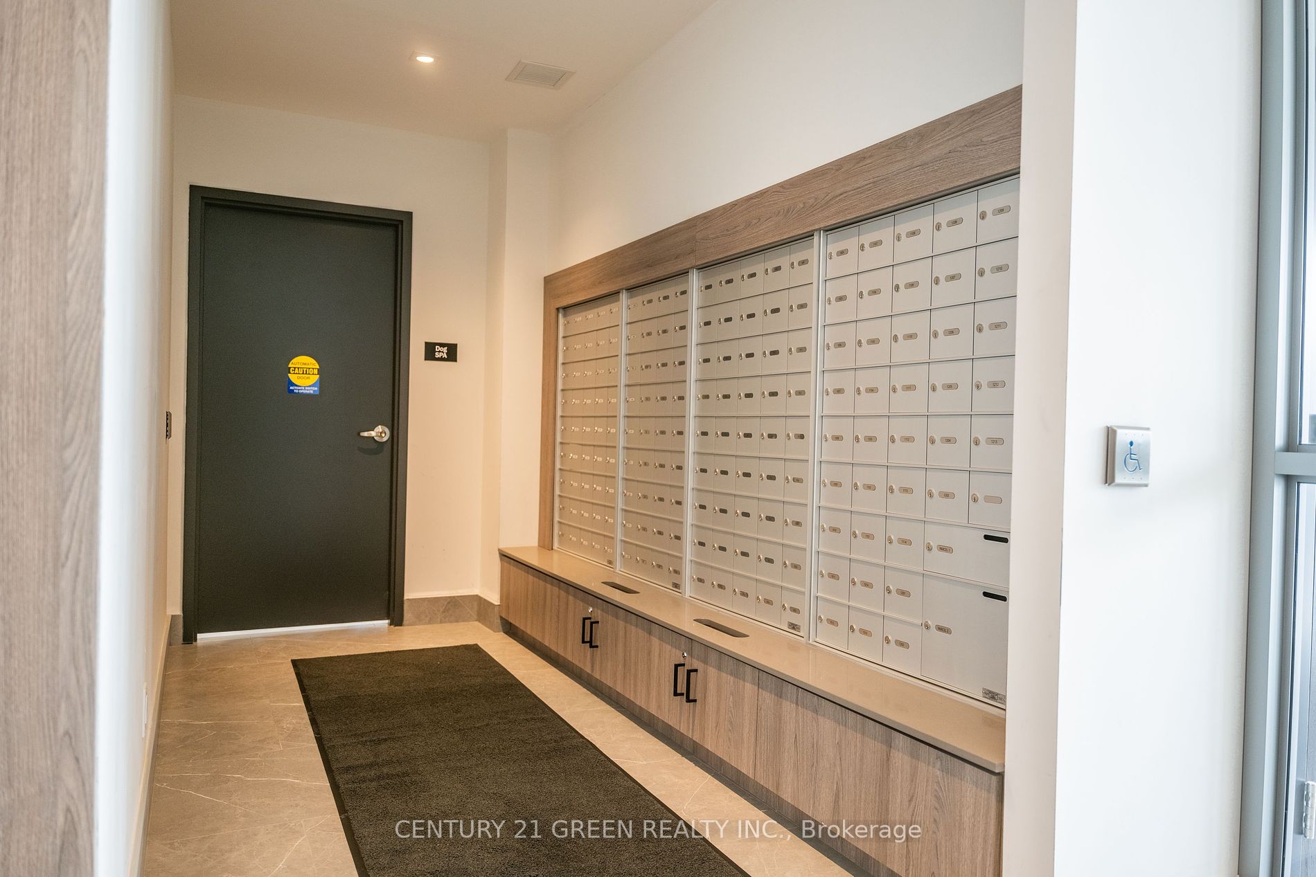 56 Lakeside Terrace, #607
