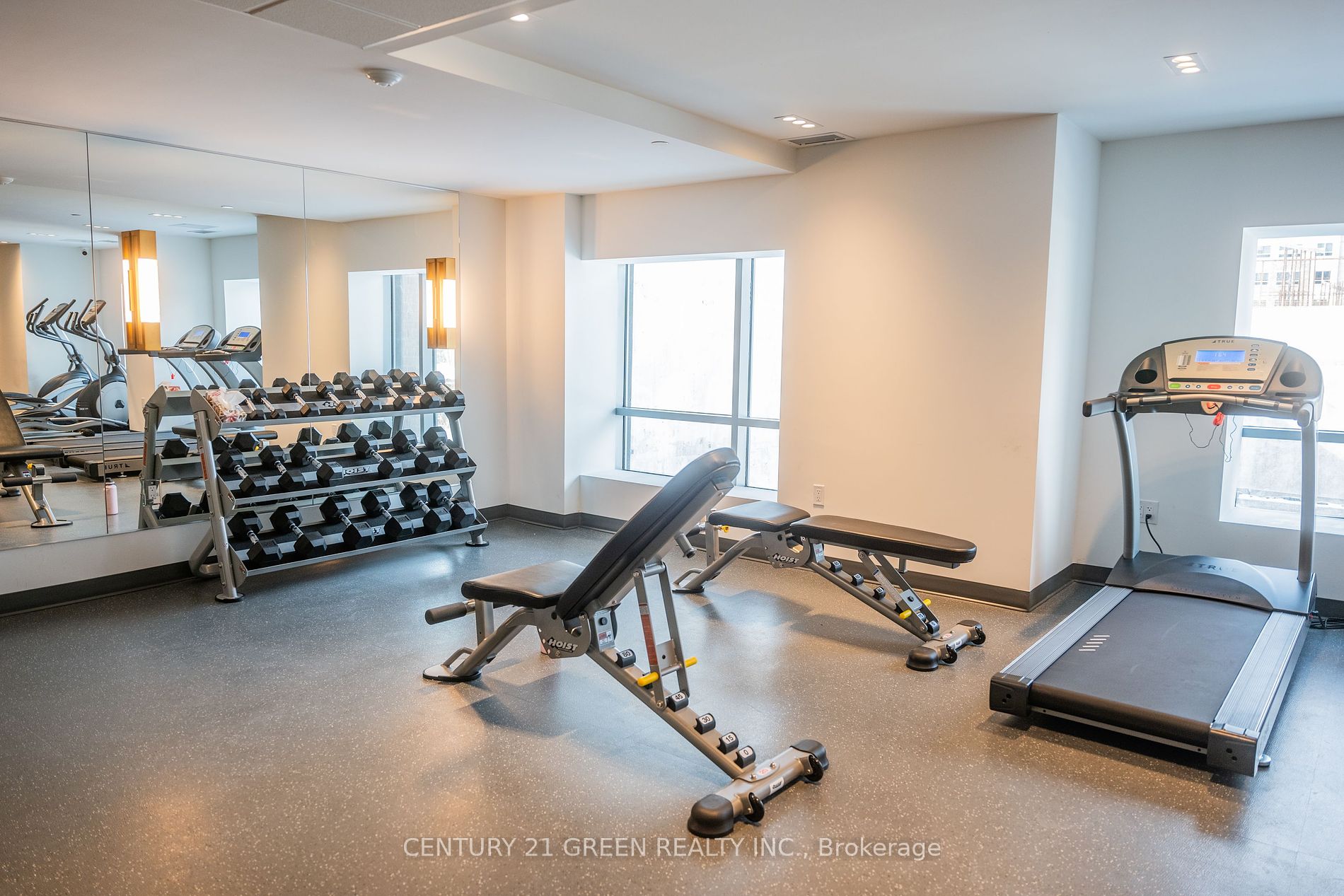 56 Lakeside Terrace, #607
