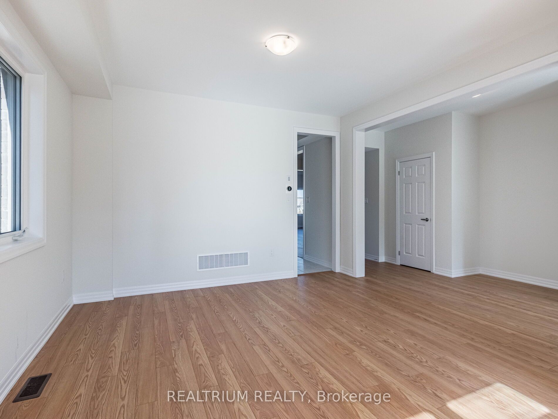253 Warden St
