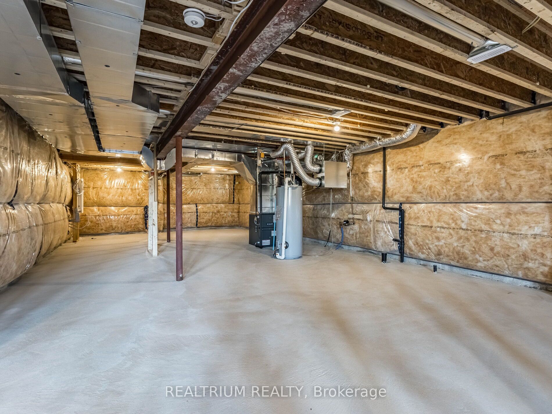 253 Warden St