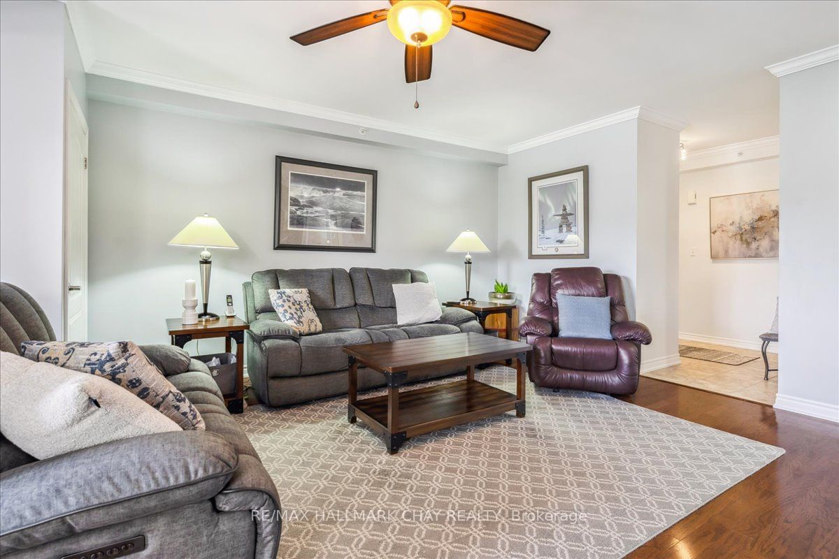 39 Ferndale Dr S, #311