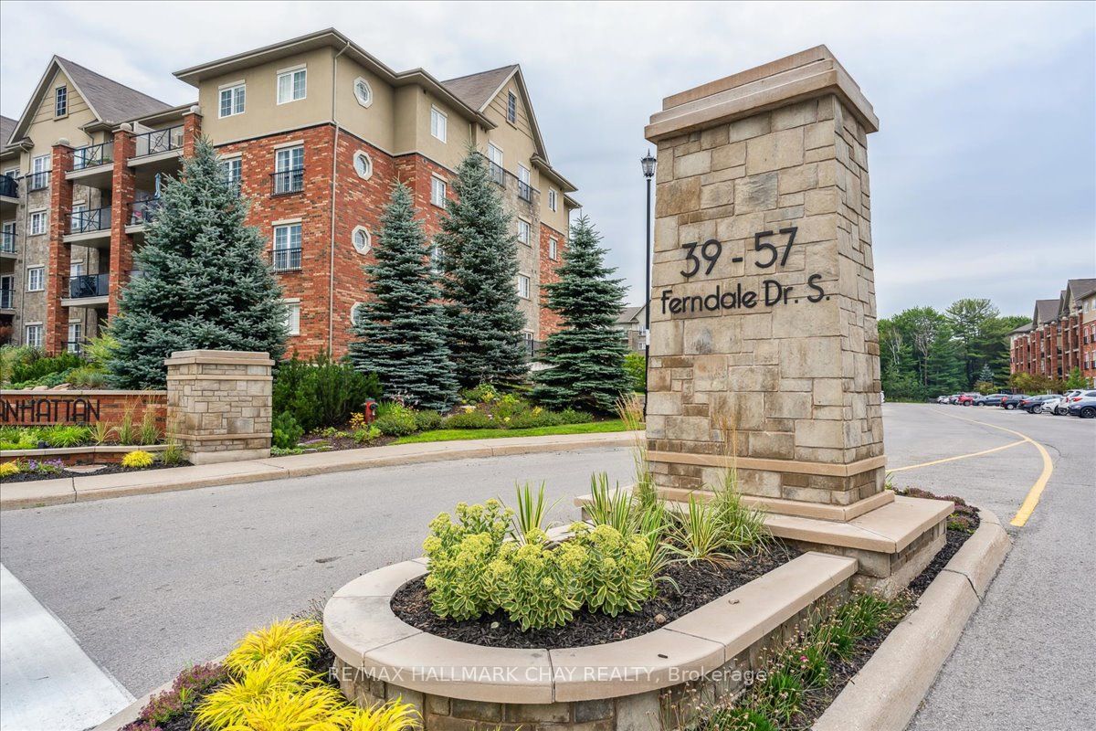 39 Ferndale Dr S, #311
