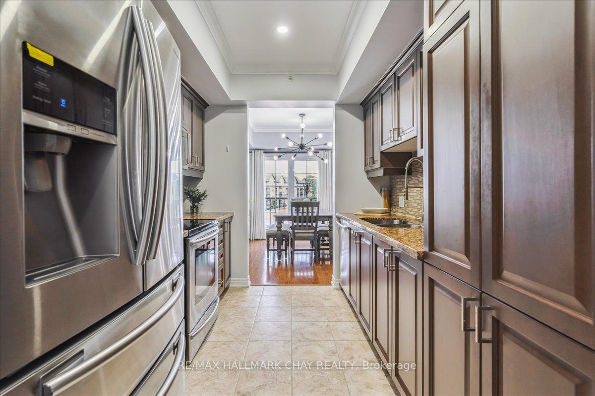 39 Ferndale Dr S, #311