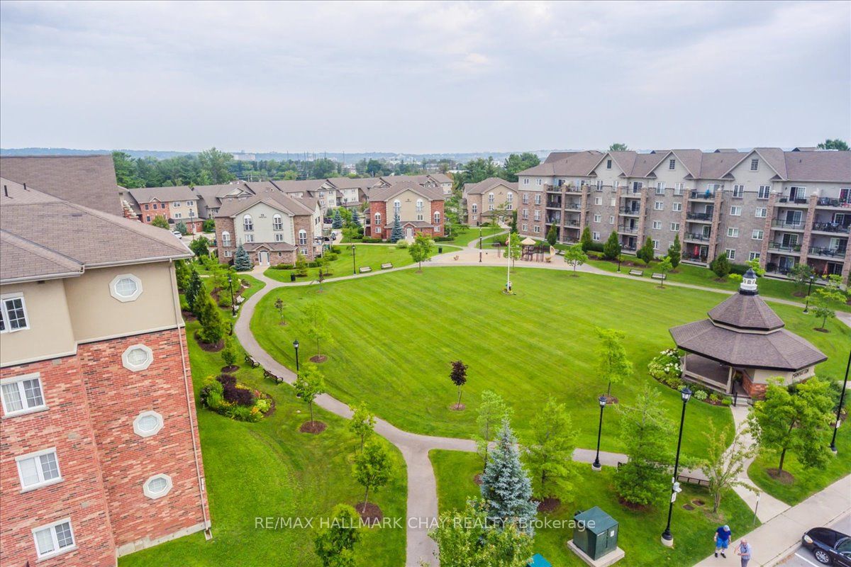 39 Ferndale Dr S, #311