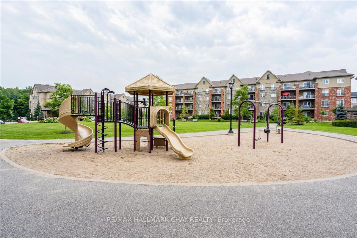39 Ferndale Dr S, #311
