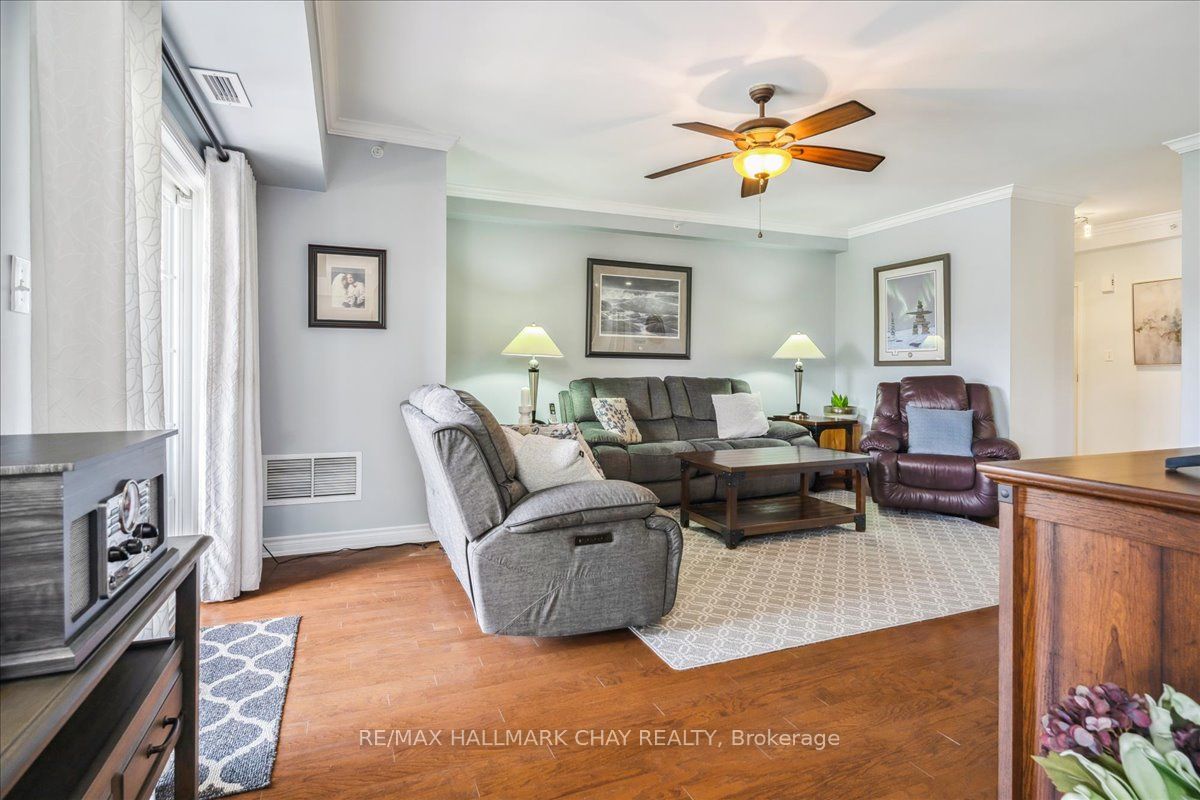 39 Ferndale Dr S, #311