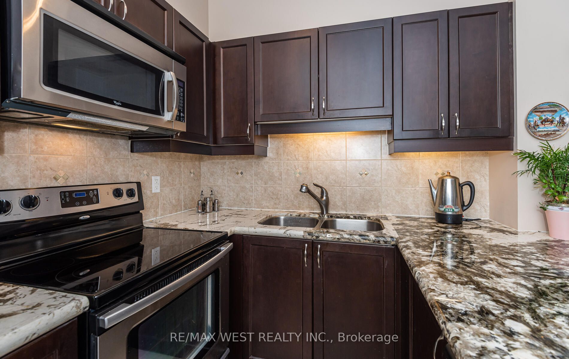 354 Atherley Rd, #313