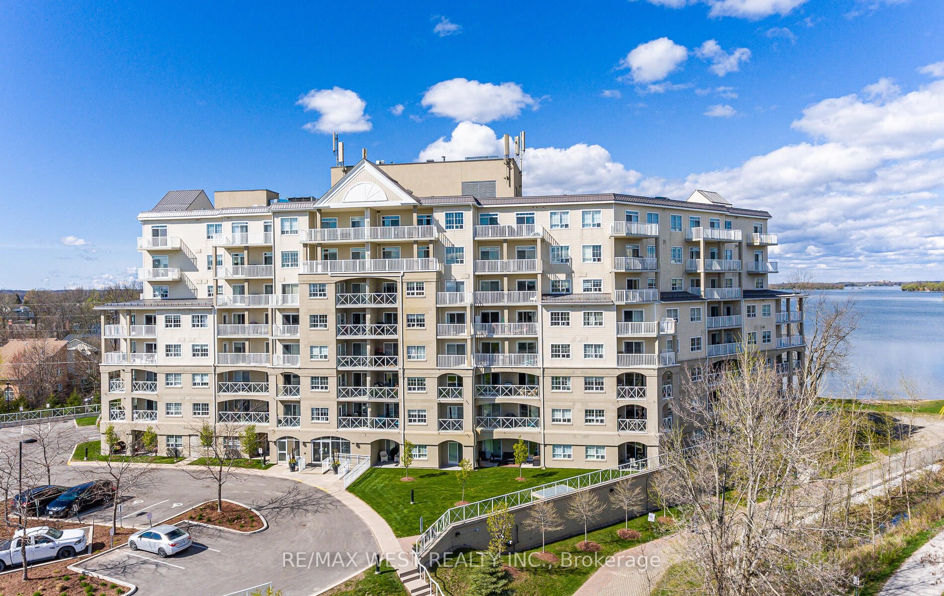 354 Atherley Rd, #313
