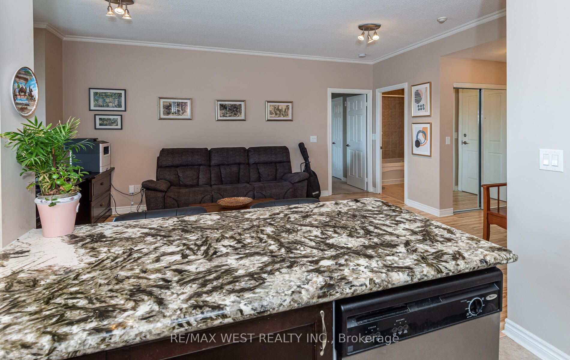 354 Atherley Rd, #313