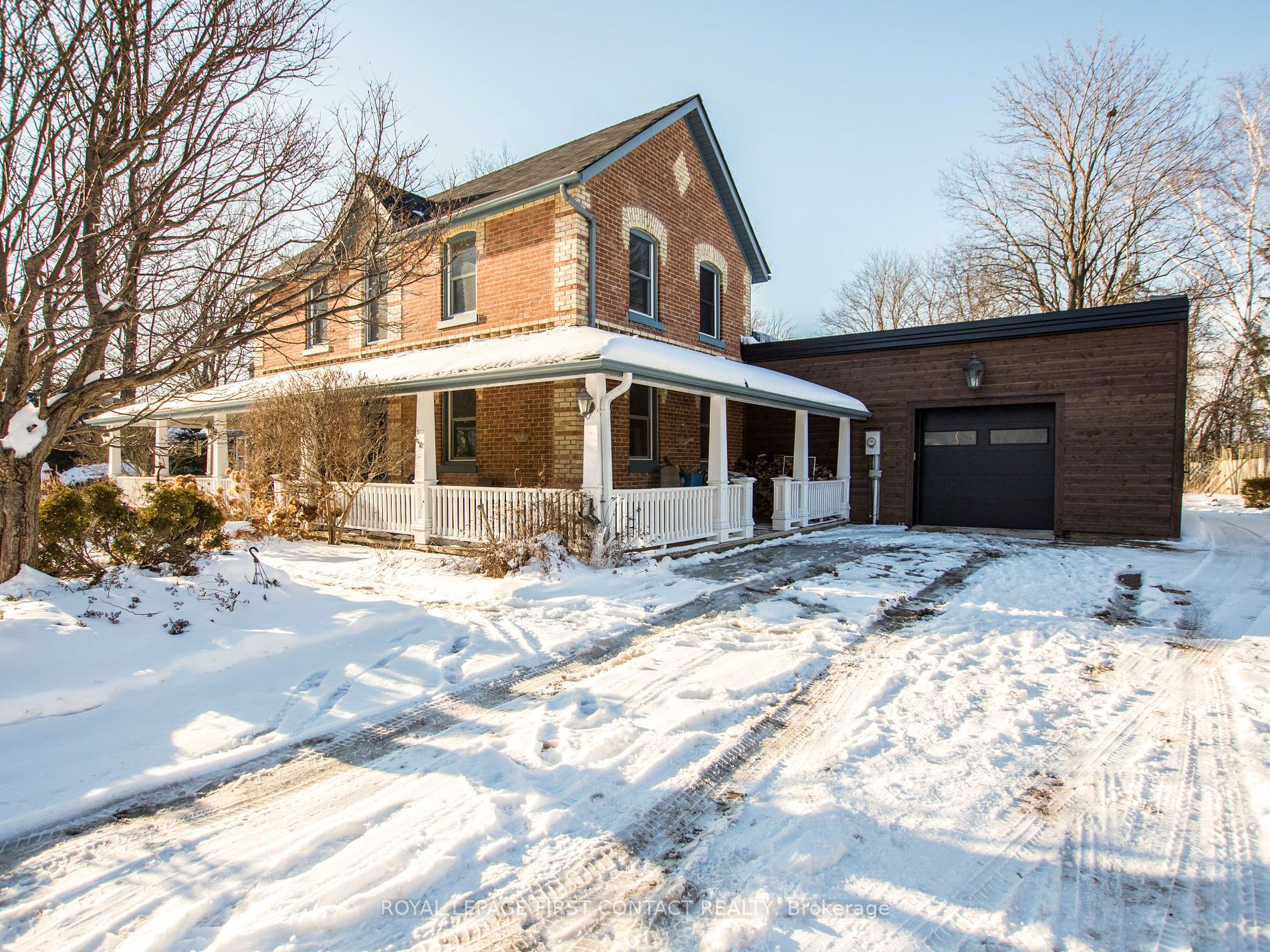 1832 Ridge Rd W
