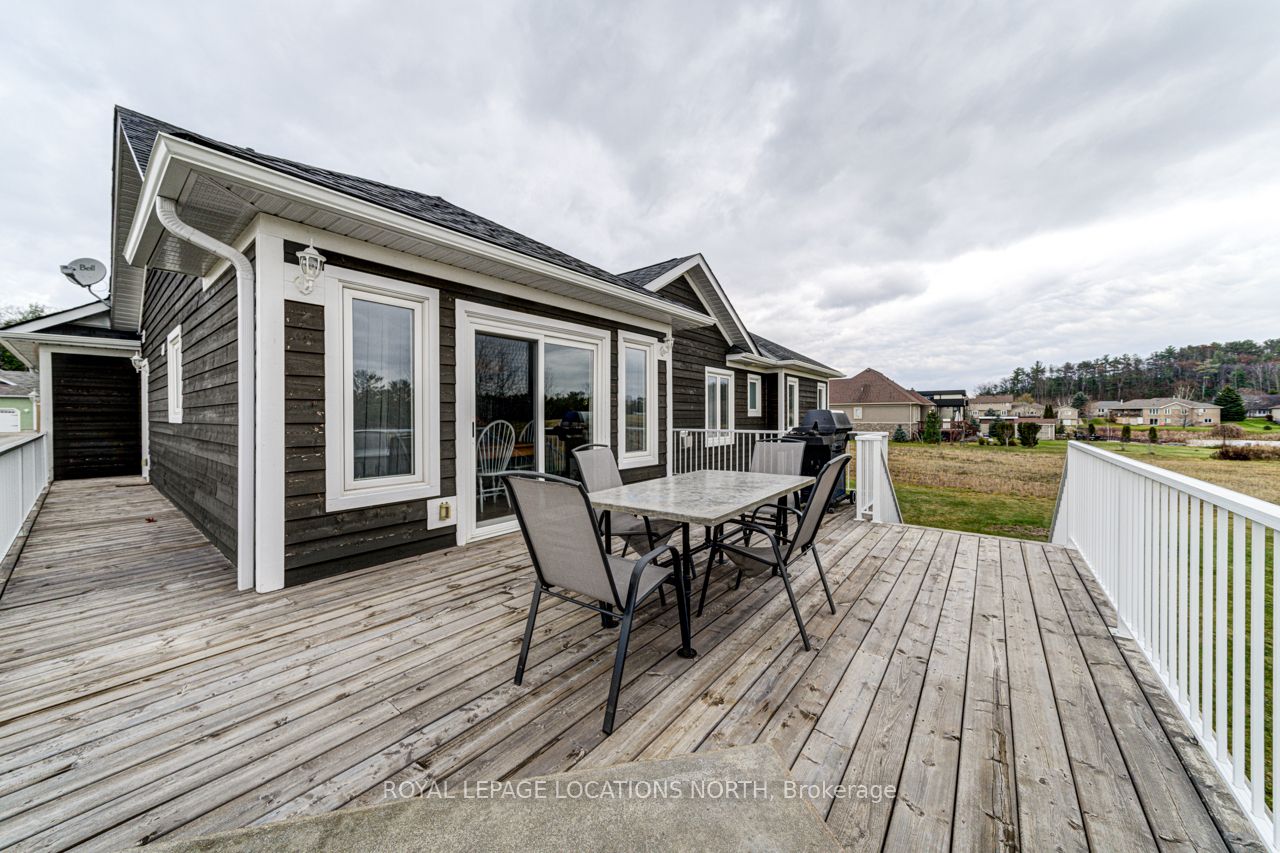 6 Deanna Drive