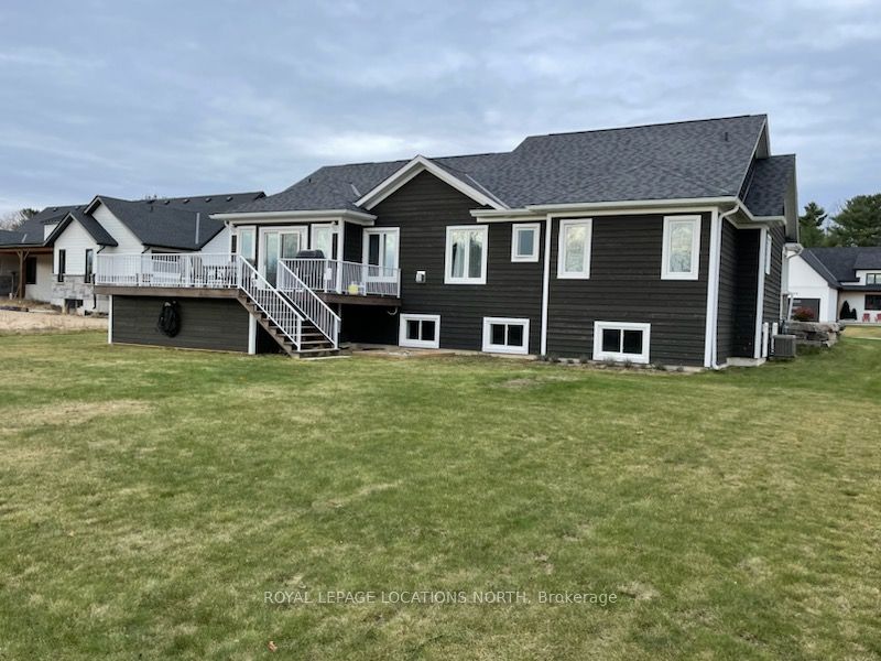 6 Deanna Drive