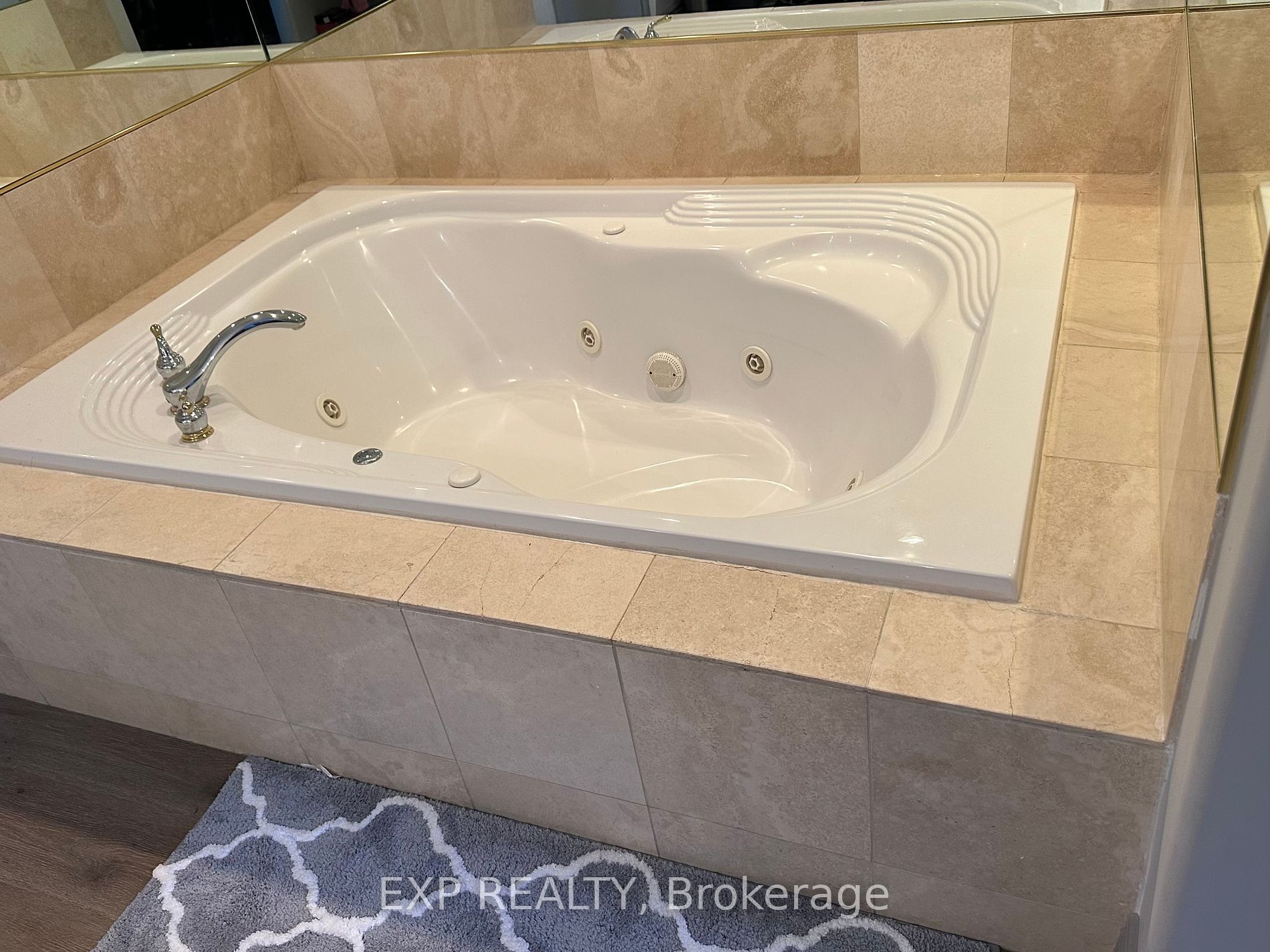 90 Hihgland Drive, #2304