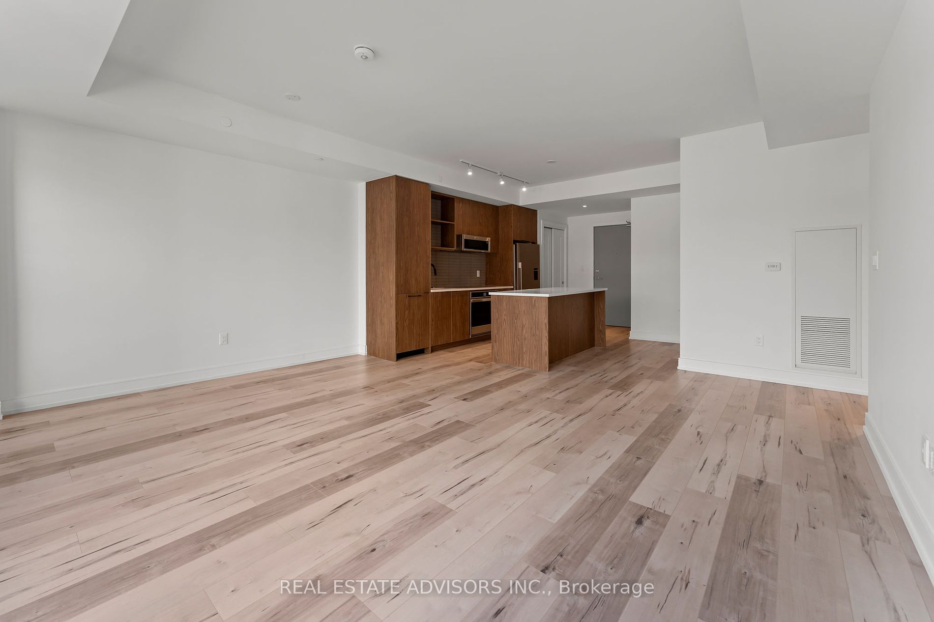 185 Dunlop Street E, #722