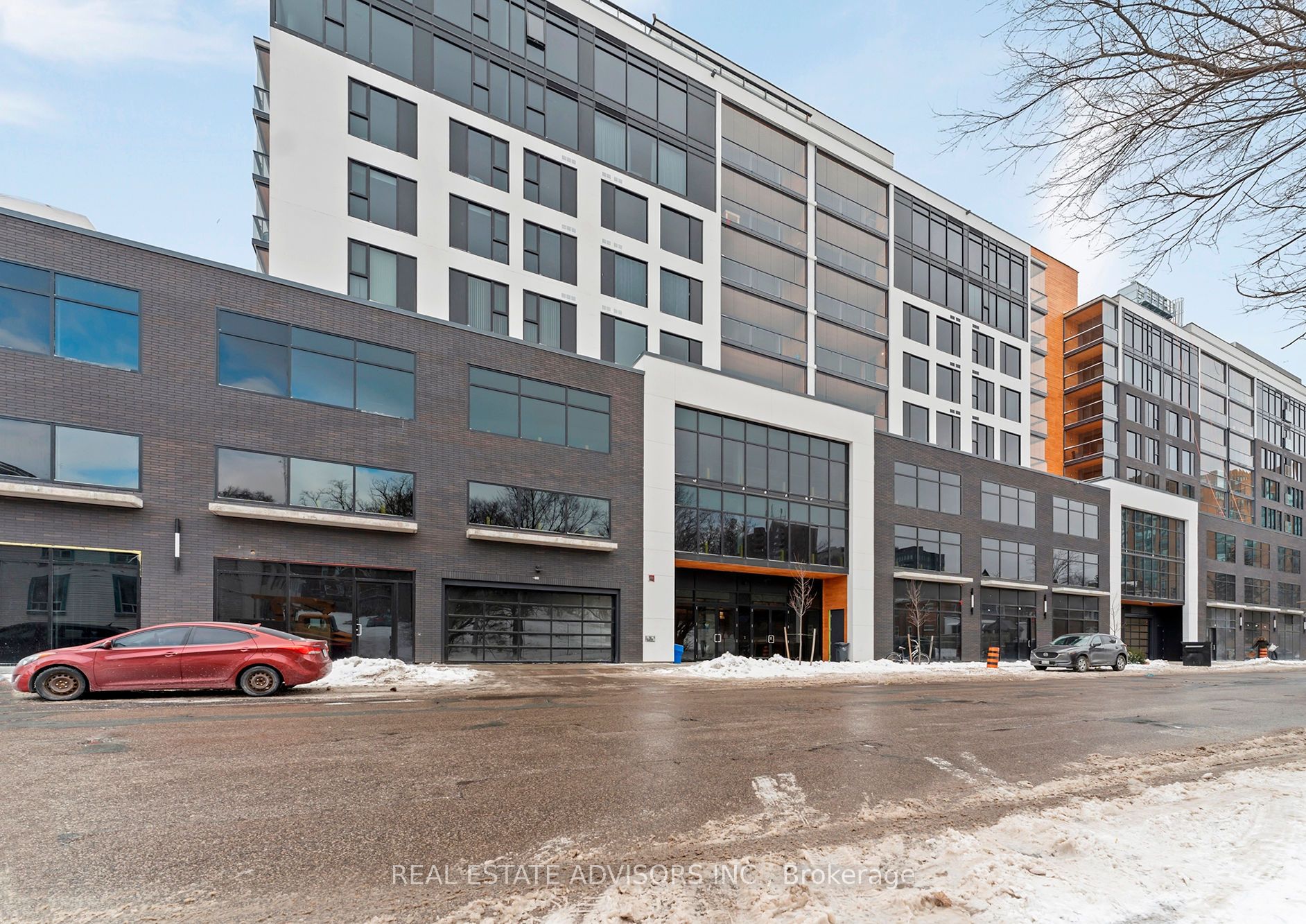 185 Dunlop Street E, #722