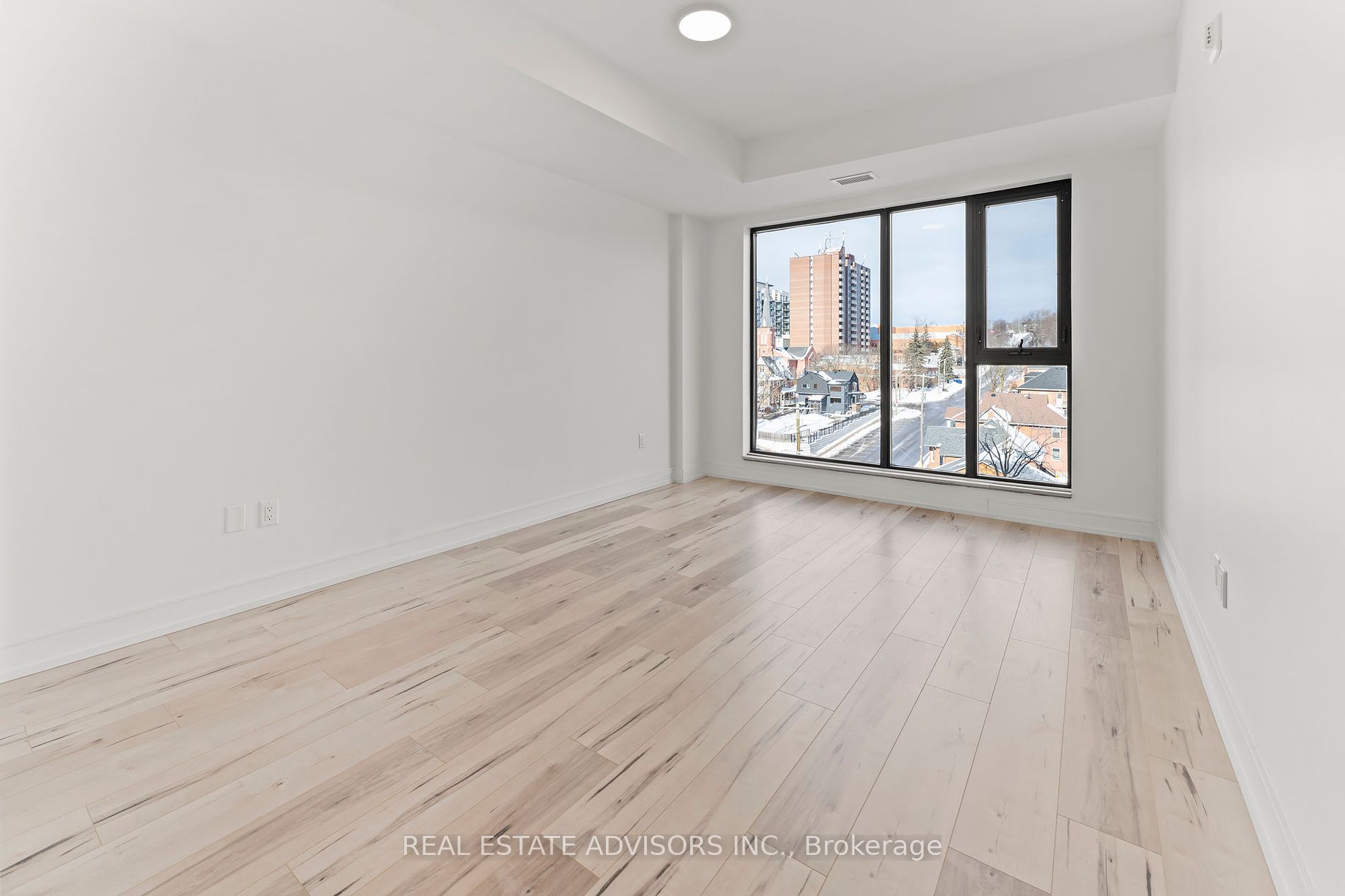 185 Dunlop Street E, #722