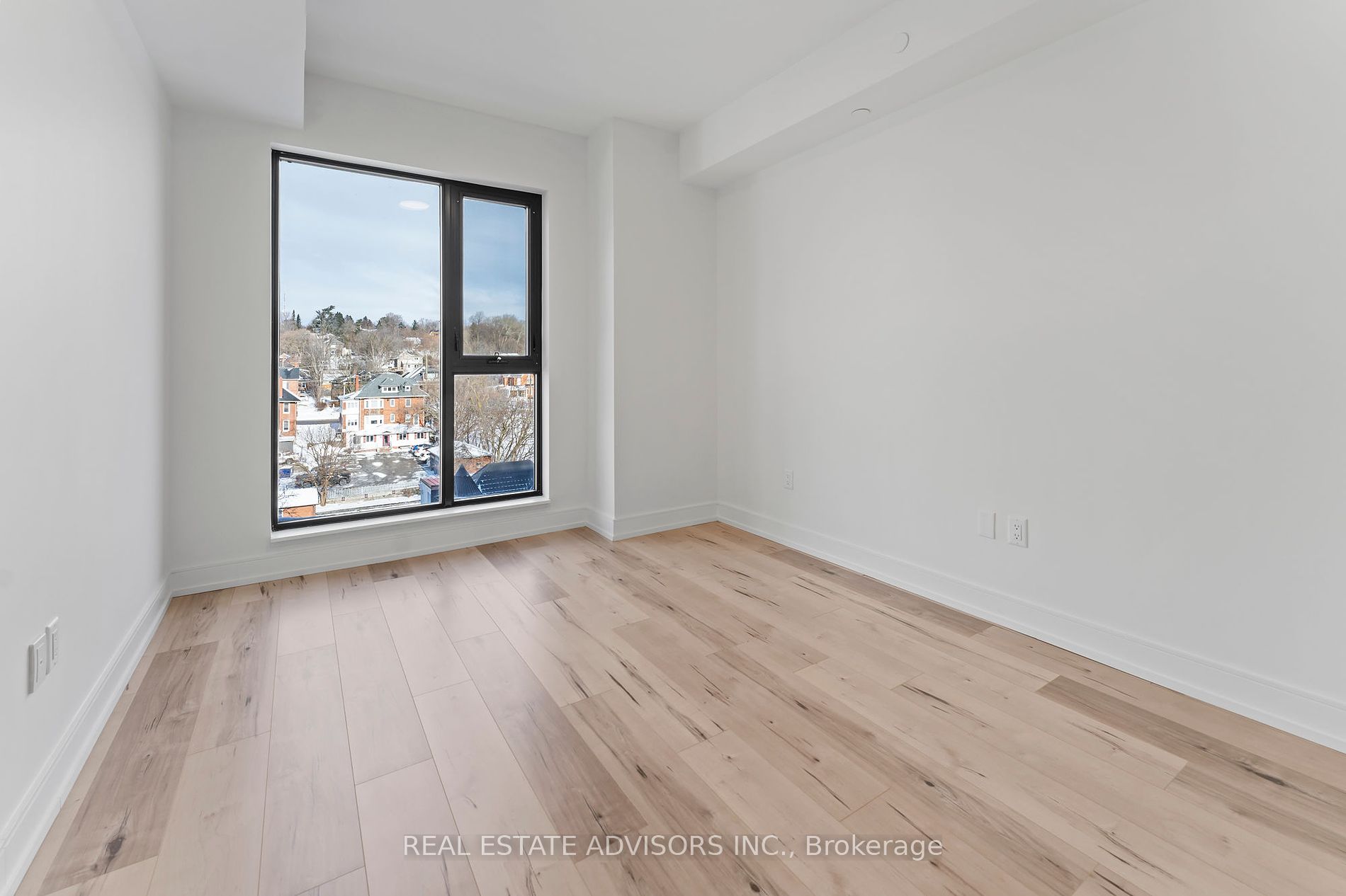 185 Dunlop Street E, #722