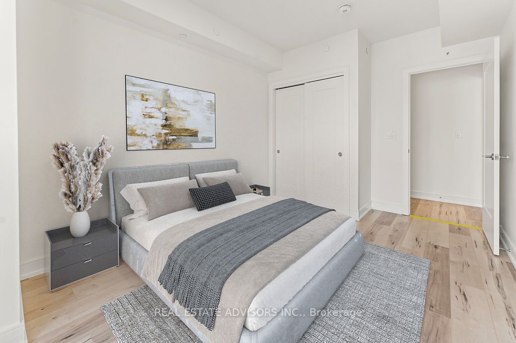 185 Dunlop Street E, #722
