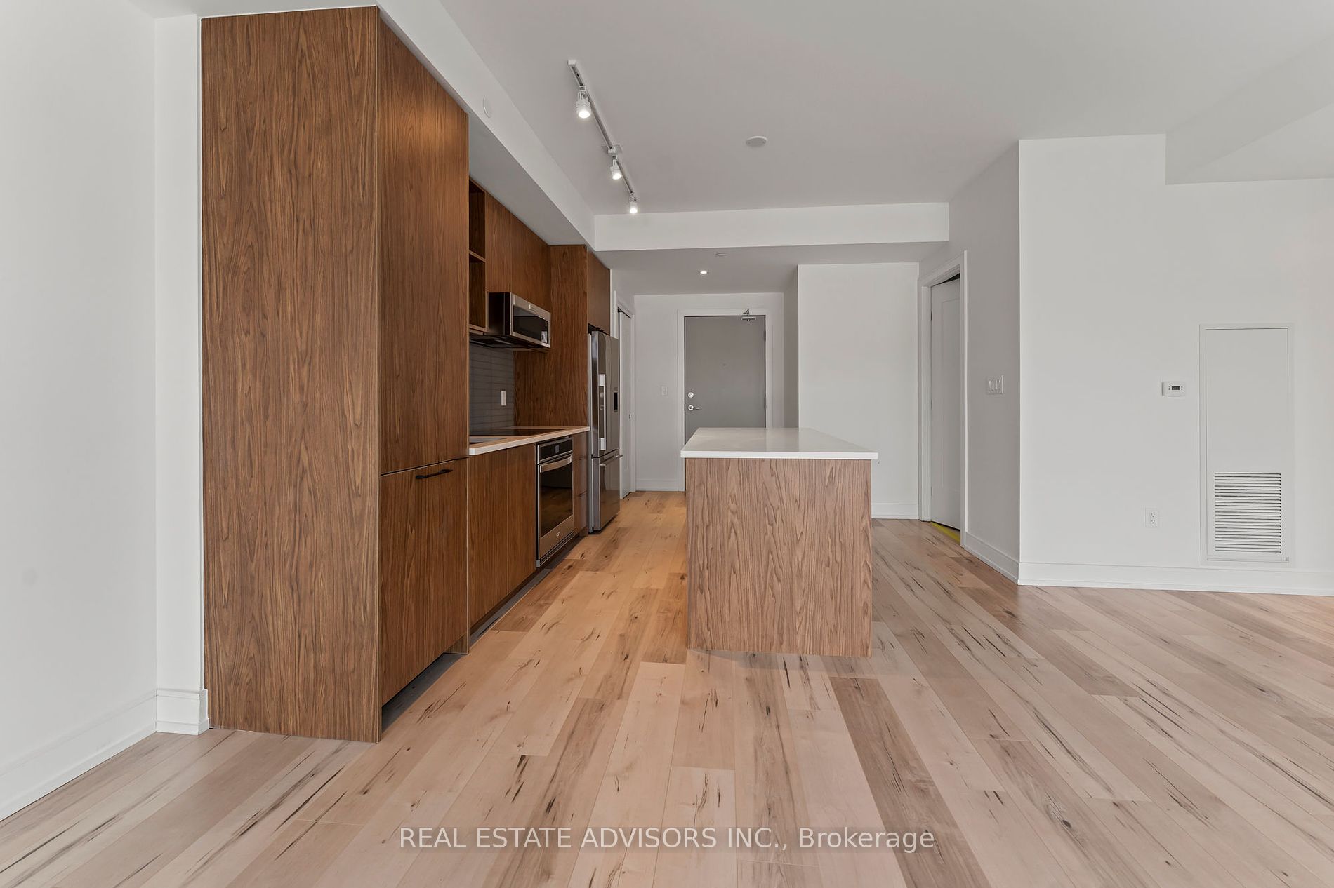 185 Dunlop Street E, #722