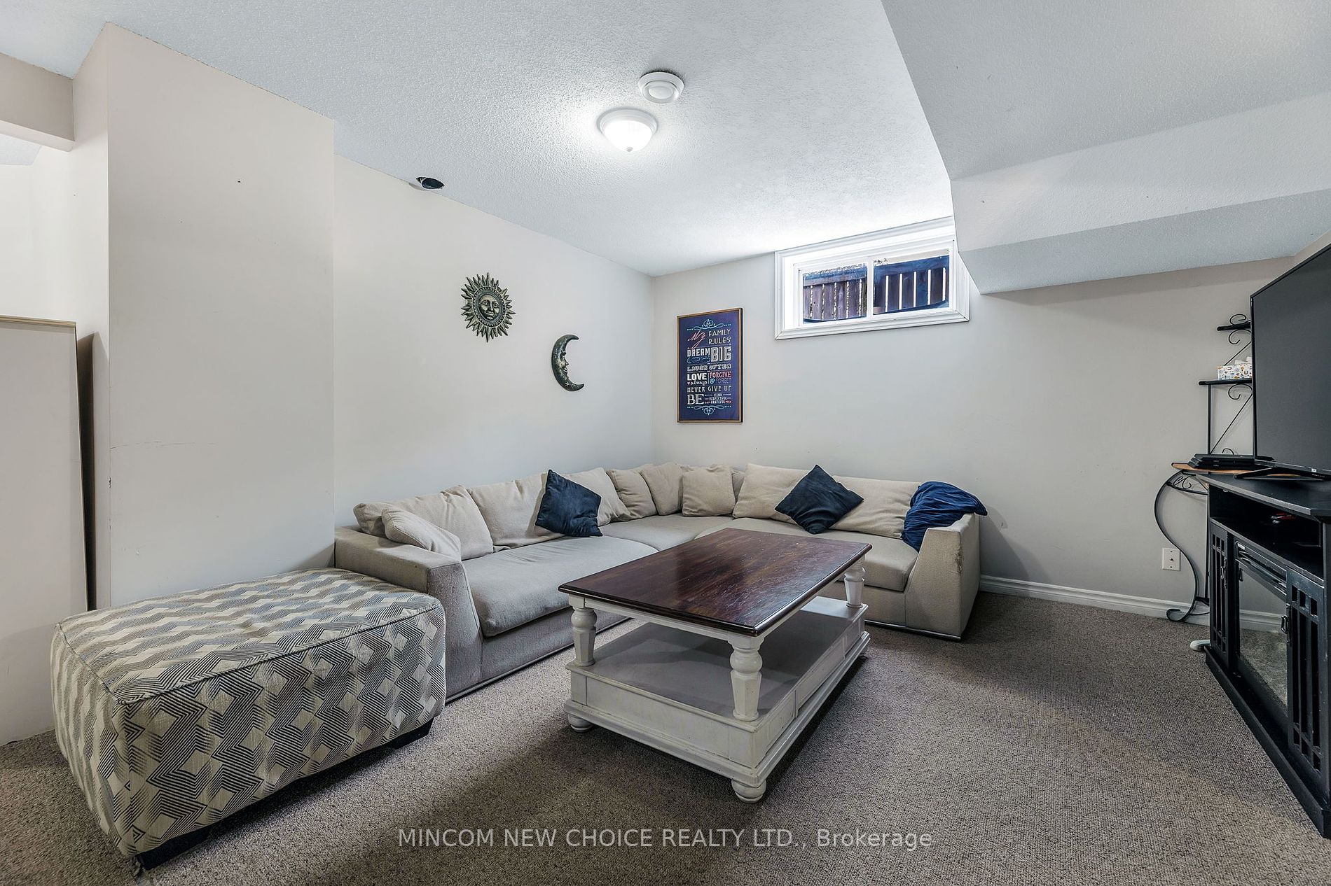 19 Glenview Ave